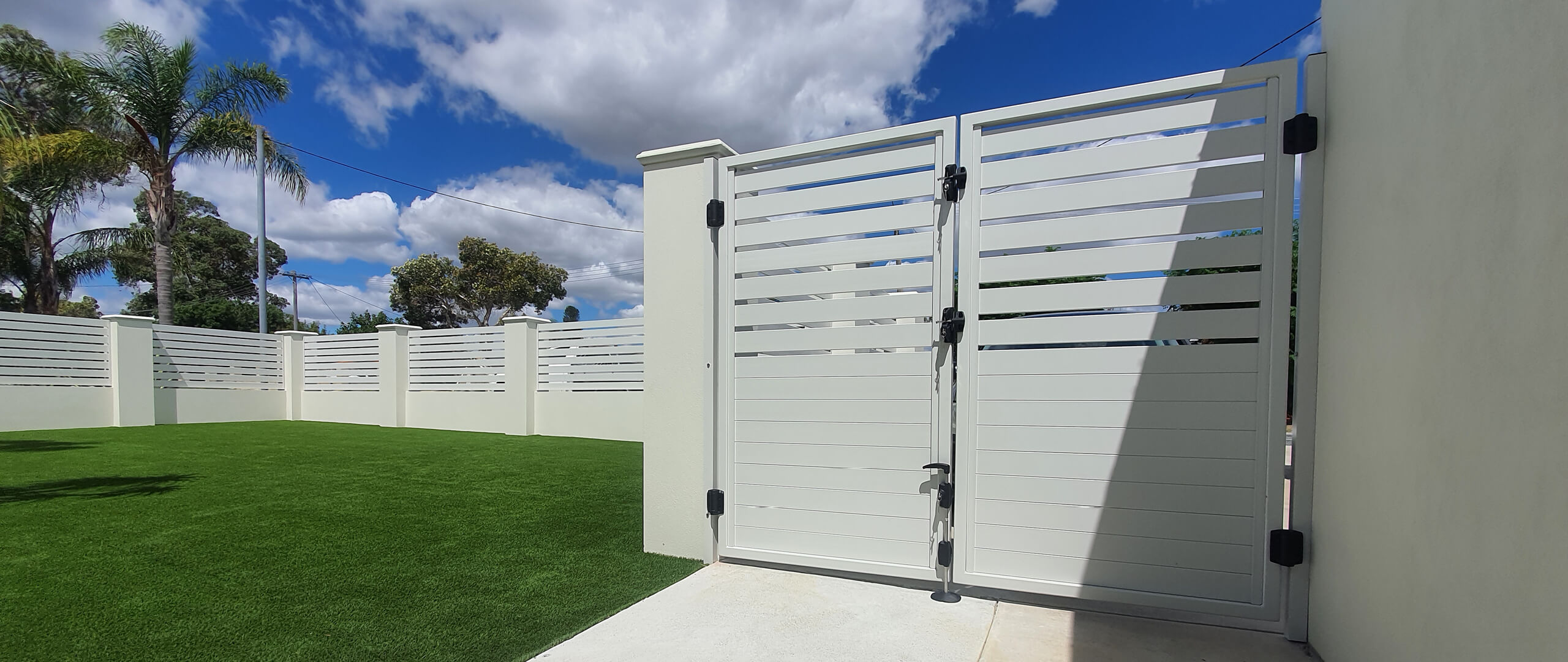 Aluminium Slat Gate Image